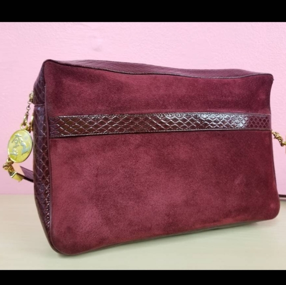 KORET SUEDE PURSE VINTAGE RED BURGUNDY 80S FAUX SNAKESKIN RETRO CHIC GOLD 70S - Picture 2 of 9